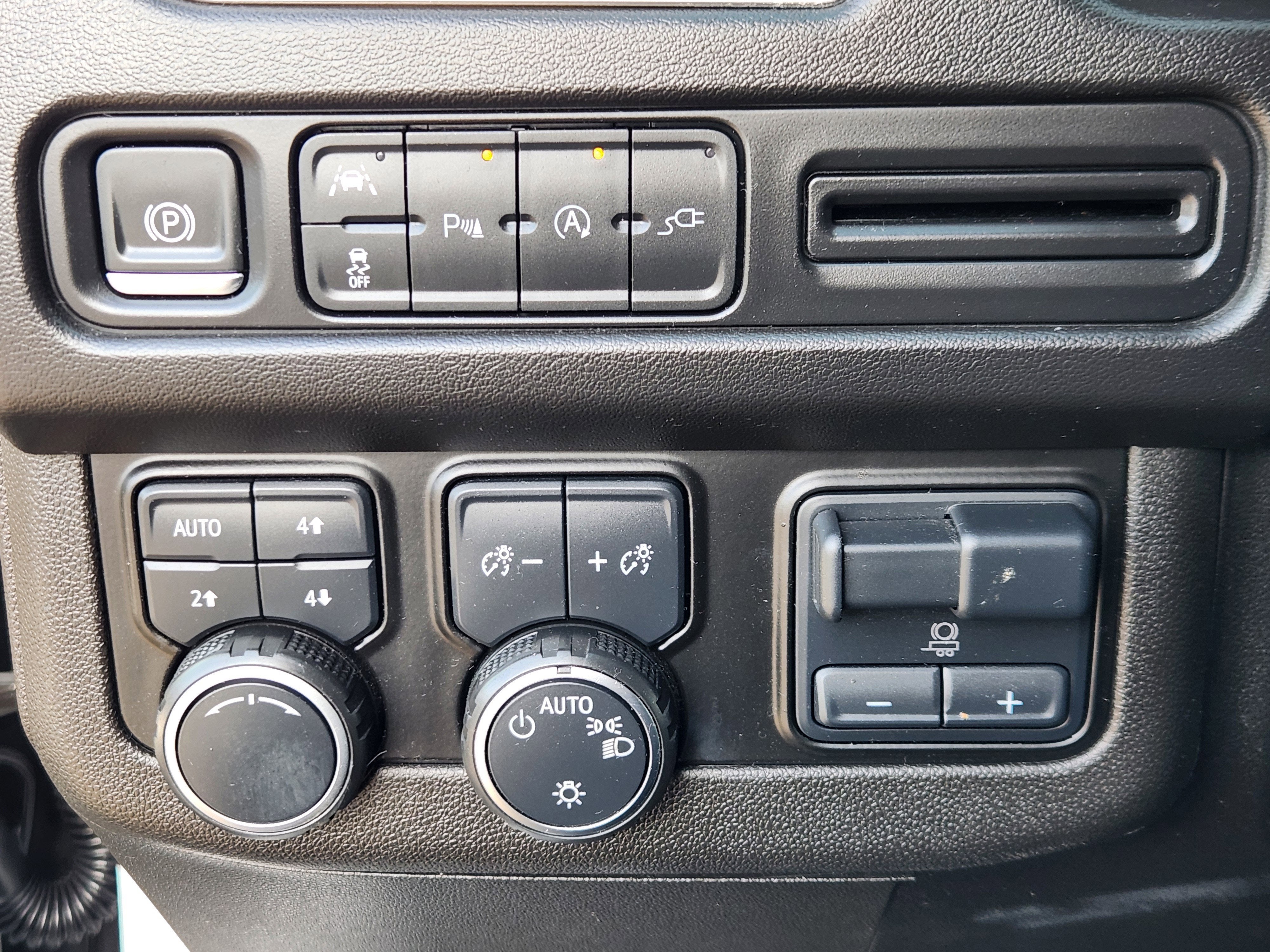 2021 Chevrolet Suburban RST