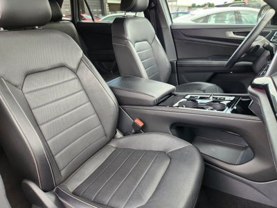 2024 Volkswagen Atlas Cross Sport 2.0T SEL R-Line