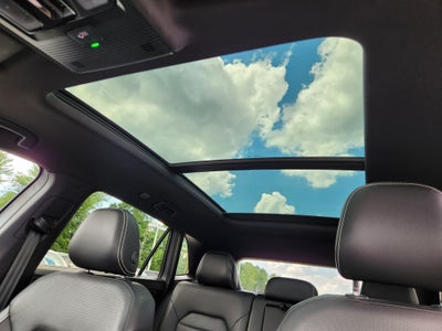 2024 Volkswagen Atlas Cross Sport 2.0T SEL R-Line