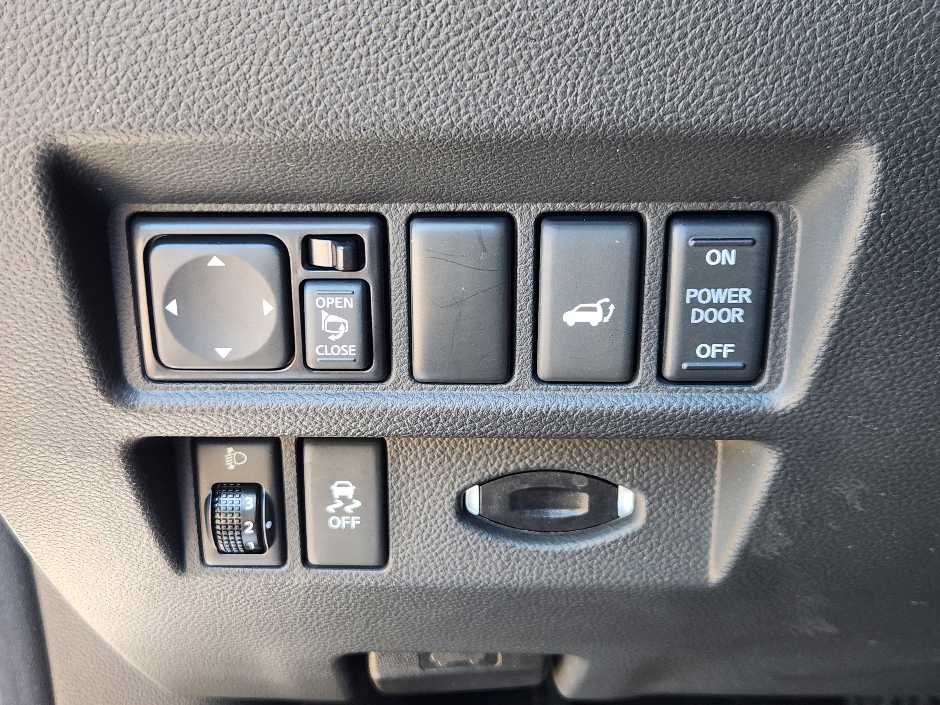 2014 INFINITI QX70 Base