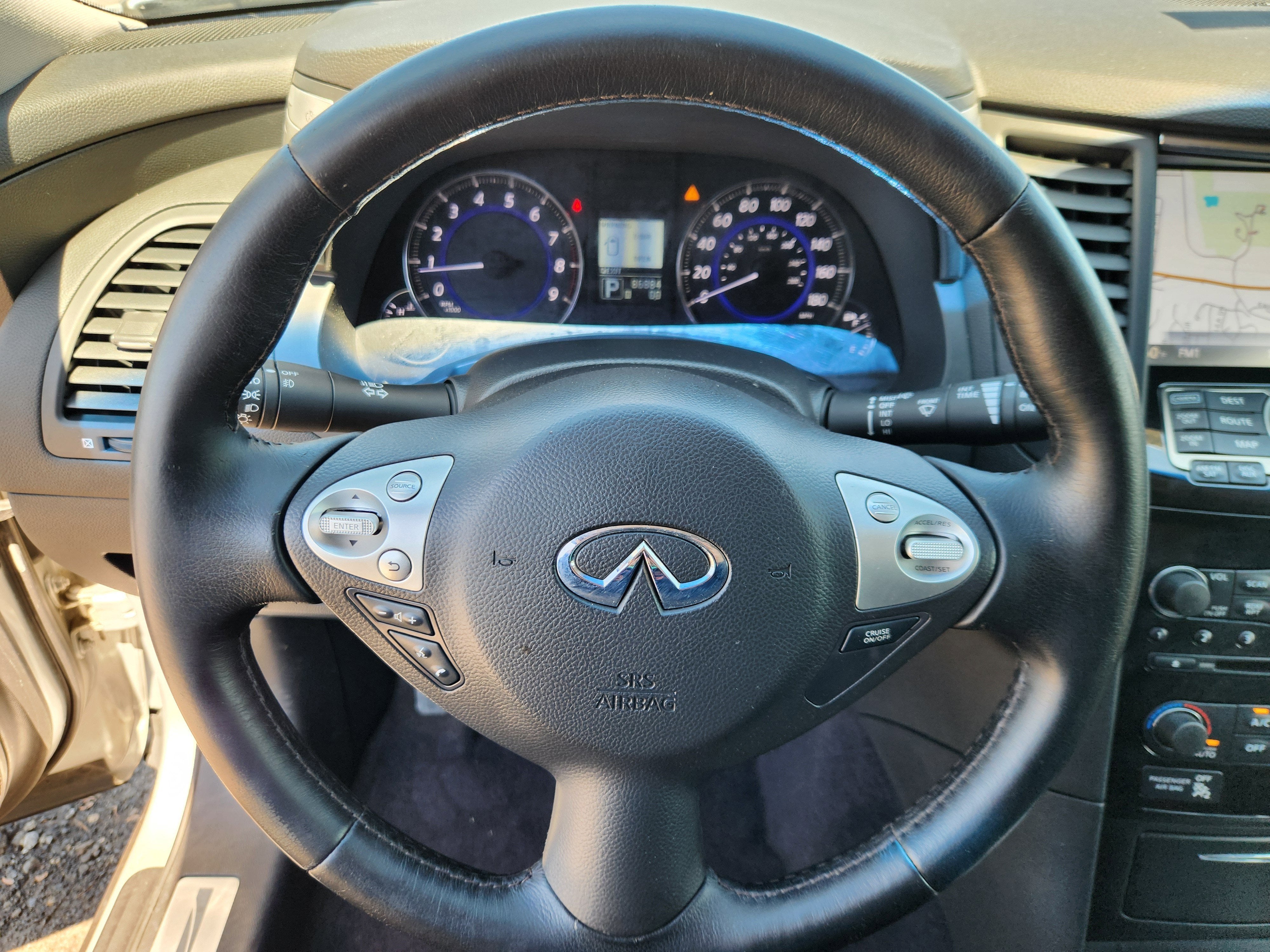2014 INFINITI QX70 Base