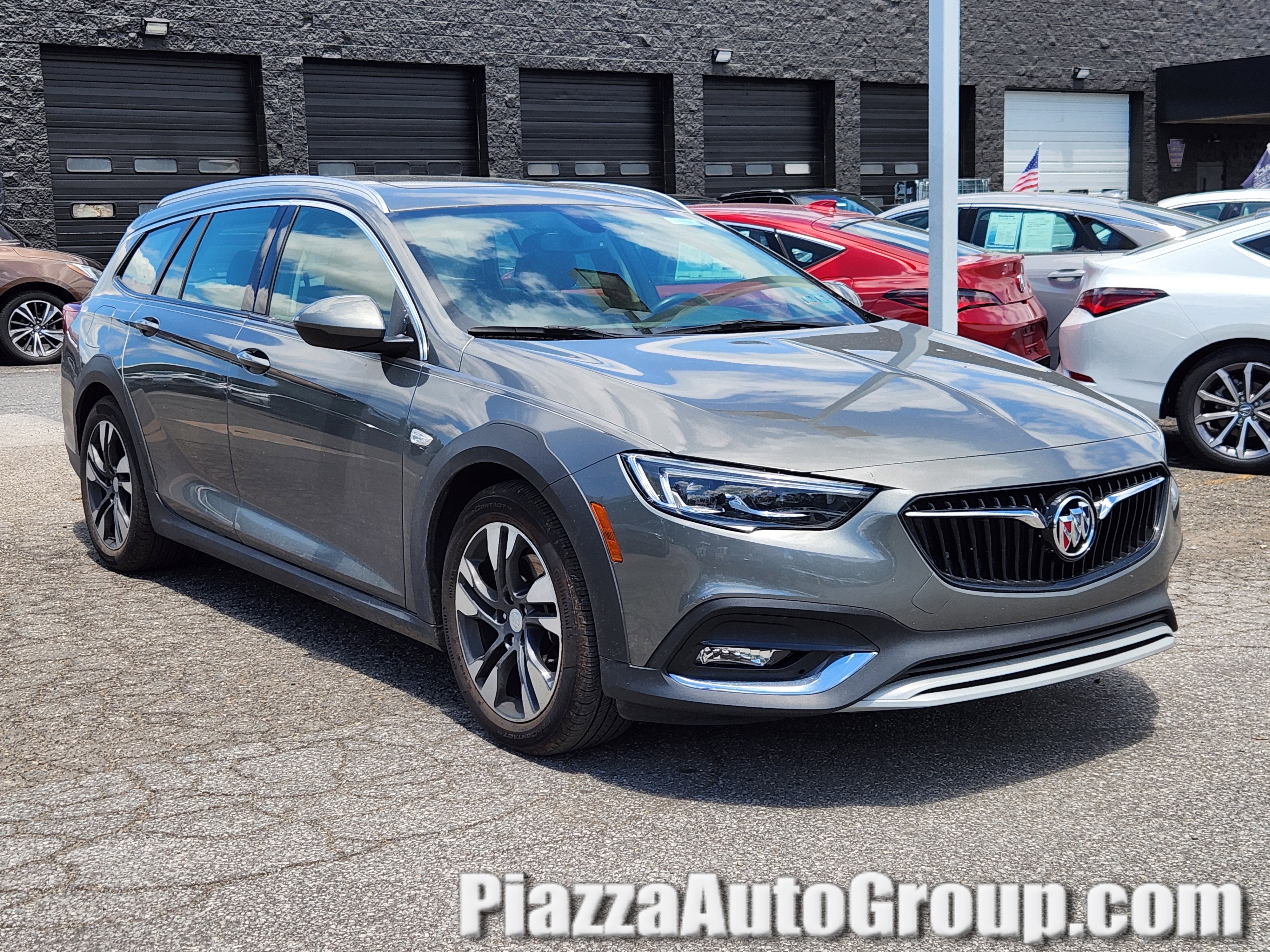 2019 Buick Regal TourX Essence
