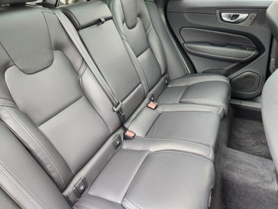 2025 Volvo XC60 B5 Ultra