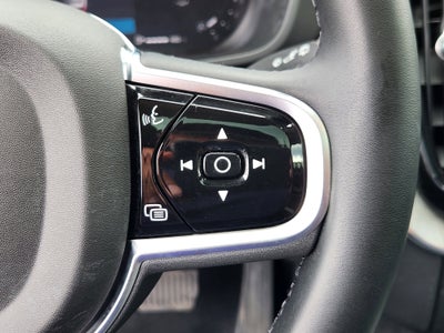 2025 Volvo XC60 B5 Ultra