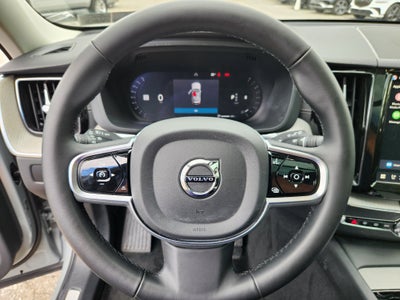 2025 Volvo XC60 B5 Ultra