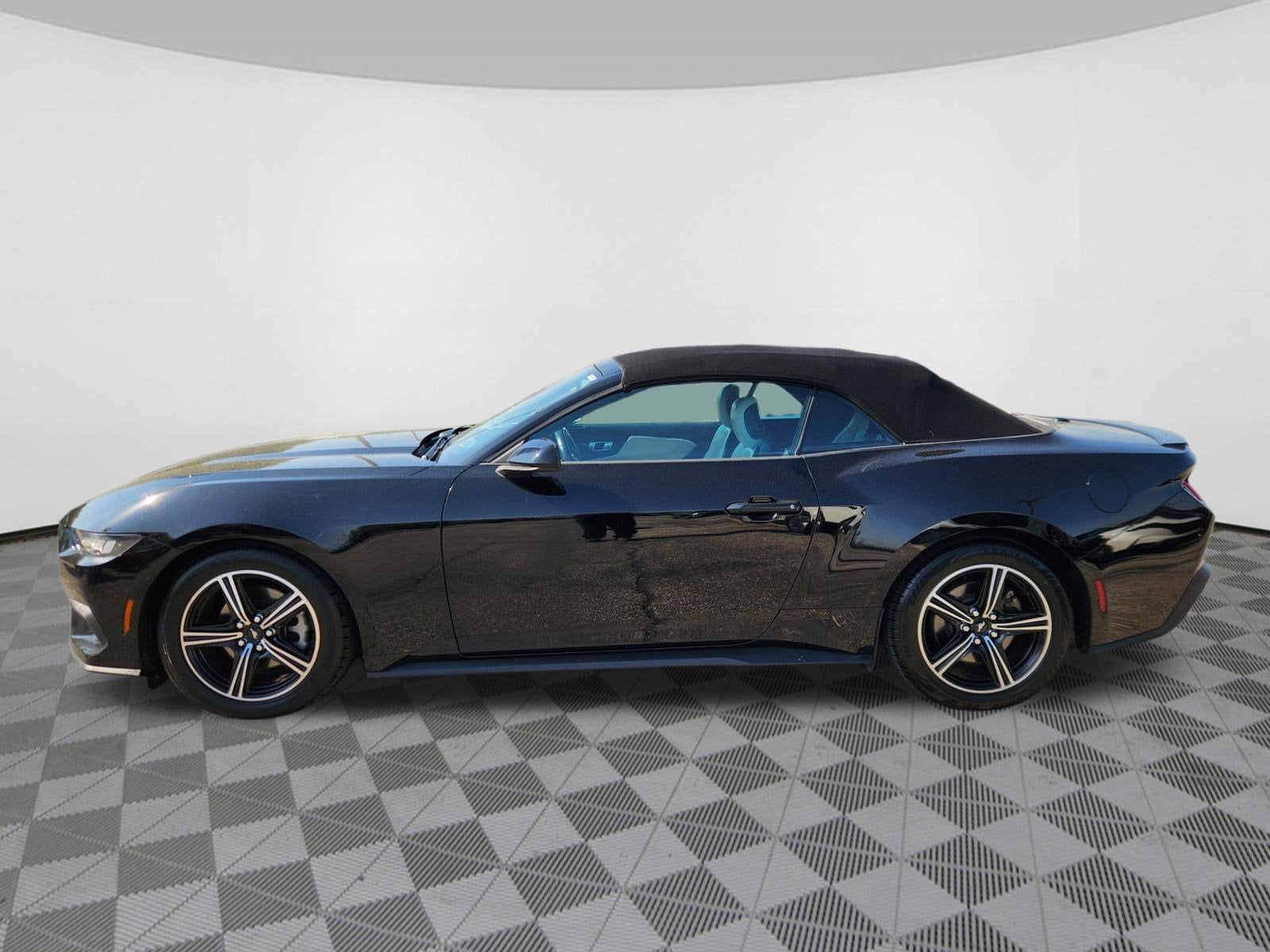 2024 Ford Mustang I4CV