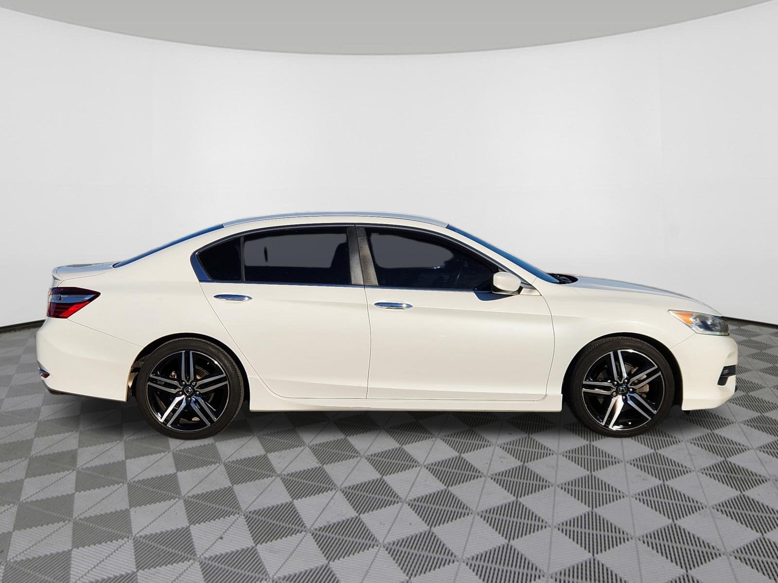 2017 Honda Accord Sedan Sport SE