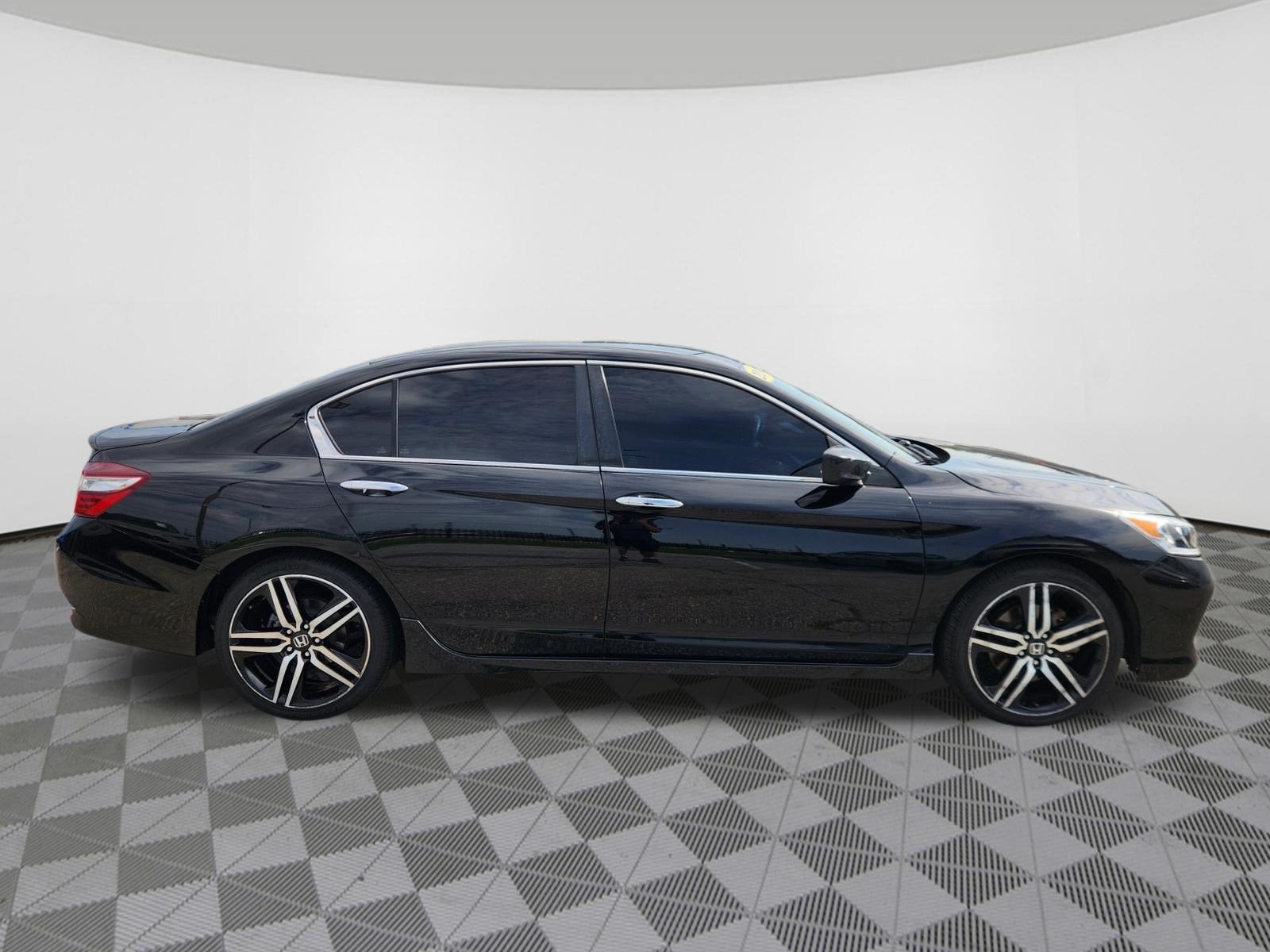 2017 Honda Accord Sedan Sport SE