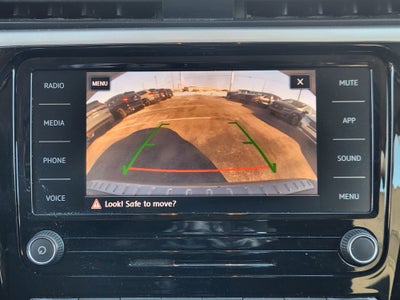 2022 Volkswagen Passat 2.0T SE