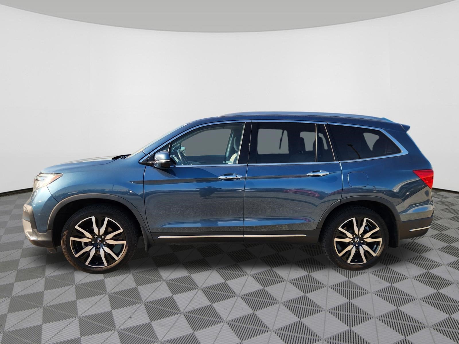 2021 Honda Pilot Touring 8-Passenger
