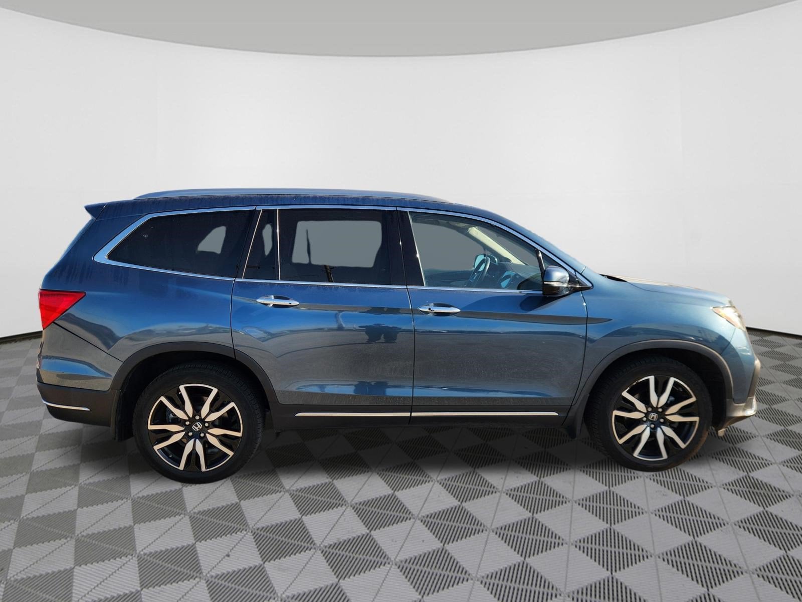 2021 Honda Pilot Touring 8-Passenger