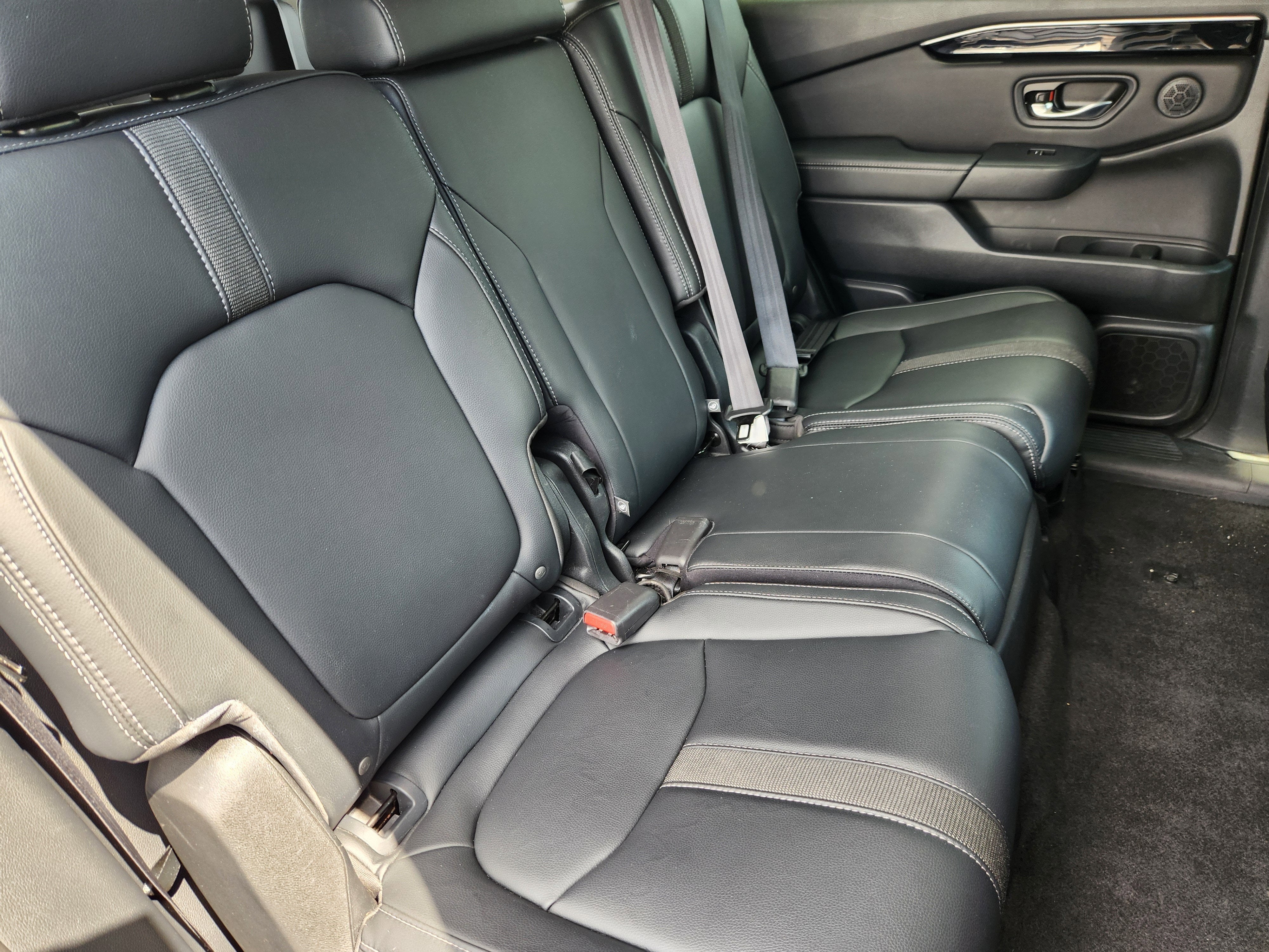 2023 Honda Pilot EX-L 8 Passenger