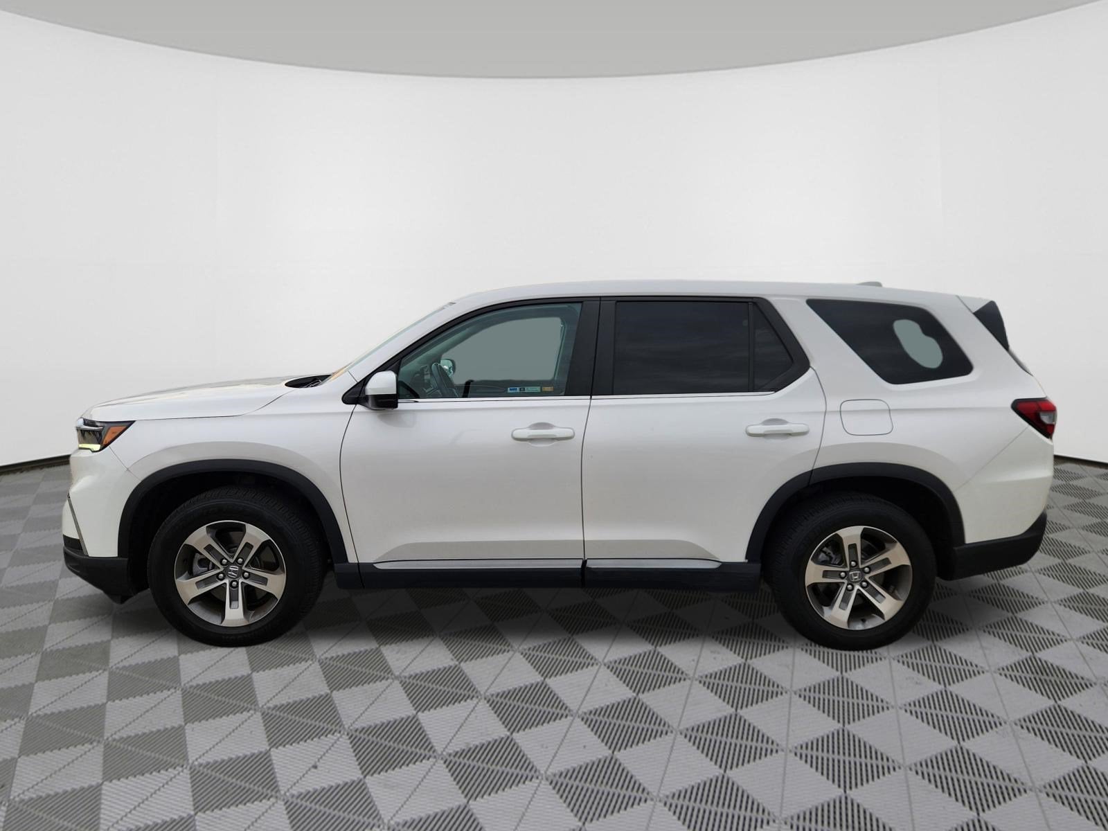 2024 Honda Pilot EX-L 7 Passenger