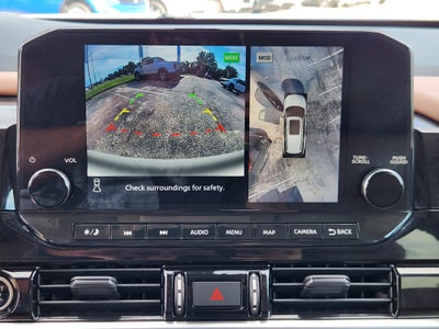 2023 Nissan Pathfinder Platinum