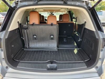 2023 Nissan Pathfinder Platinum