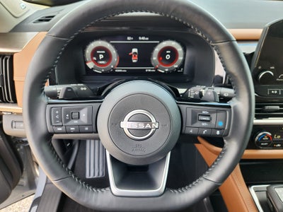 2023 Nissan Pathfinder Platinum