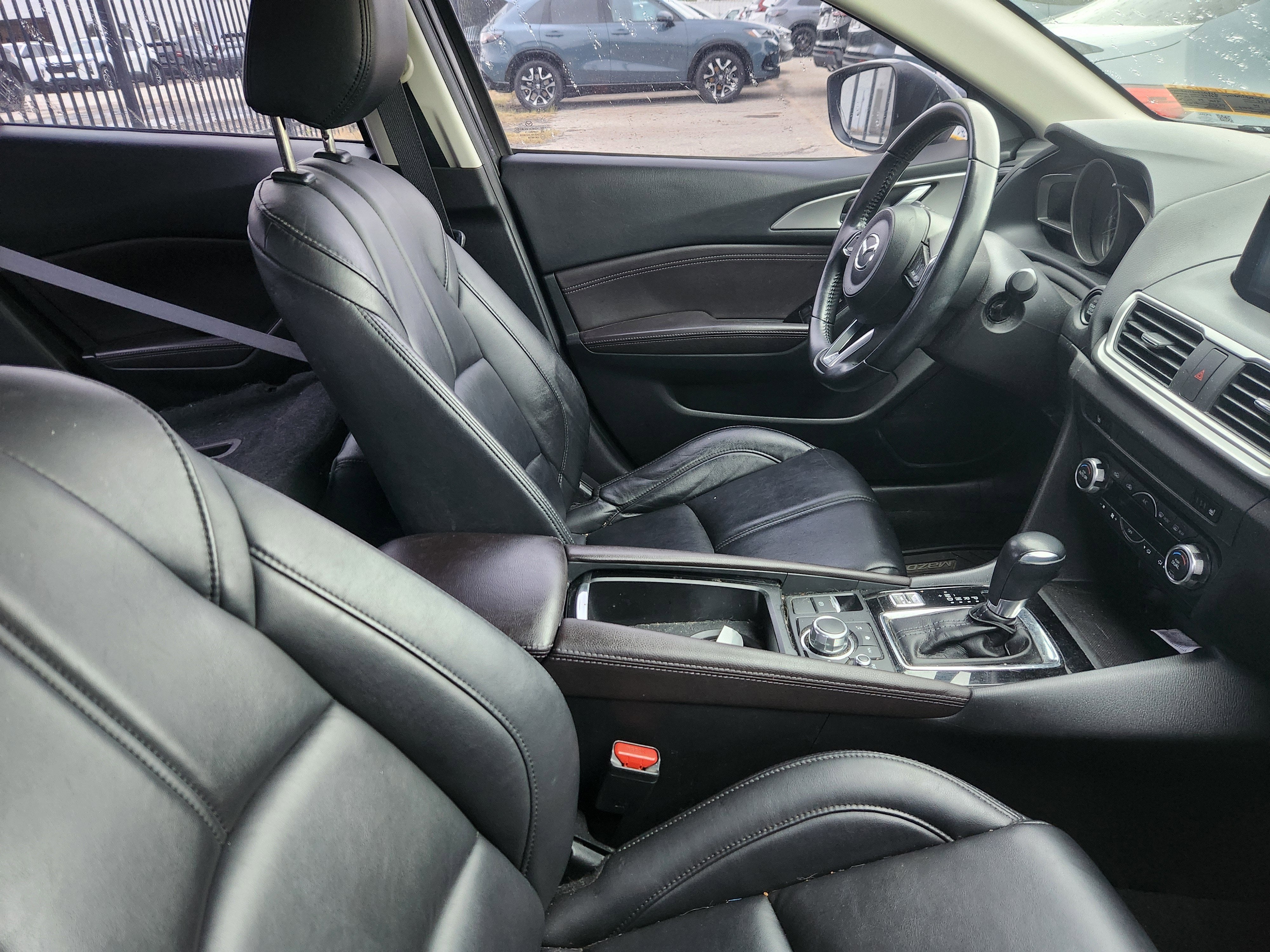 2017 Mazda Mazda3 5-Door Touring