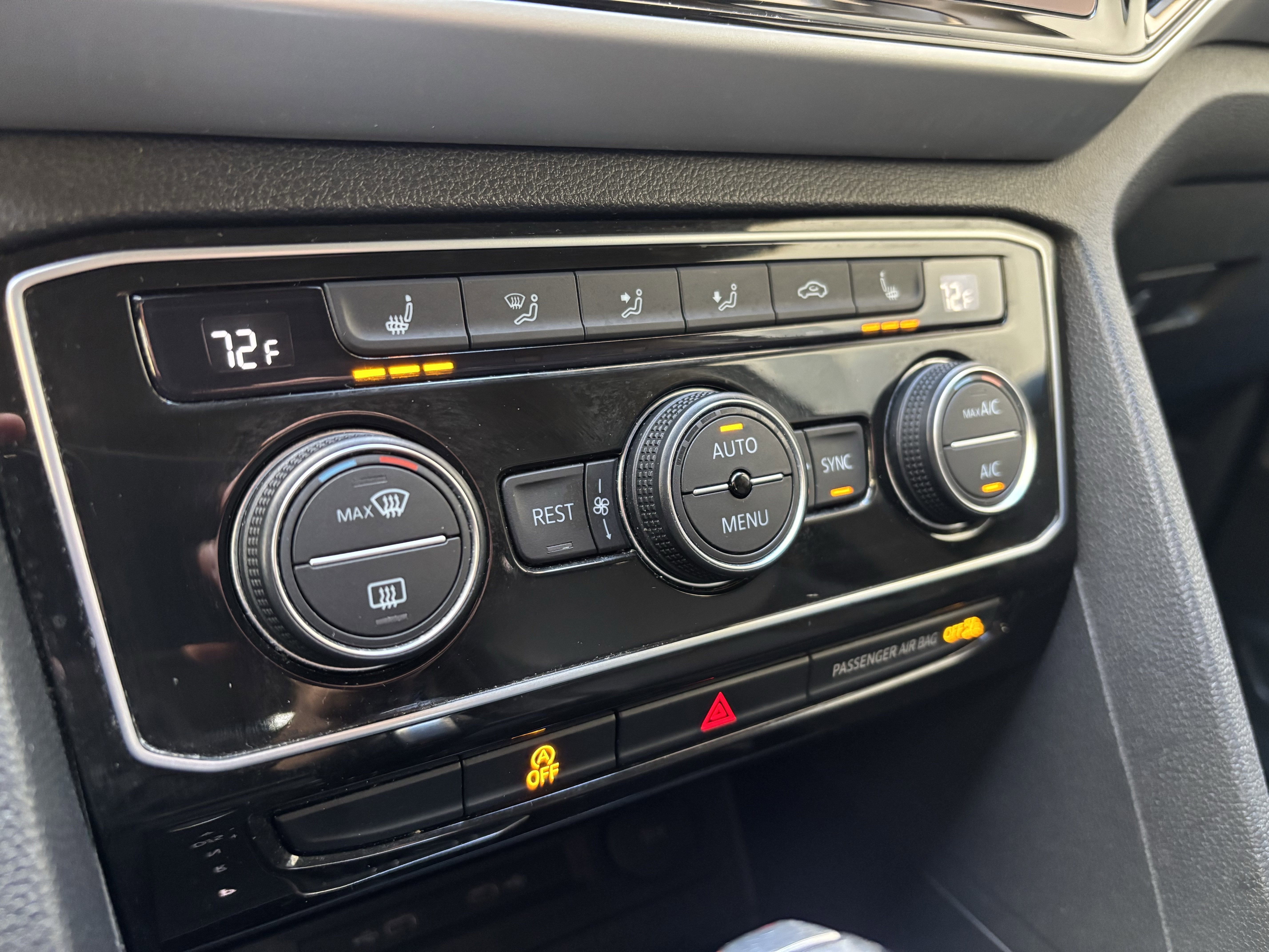 2022 Volkswagen Atlas 3.6L V6 SE w/Technology