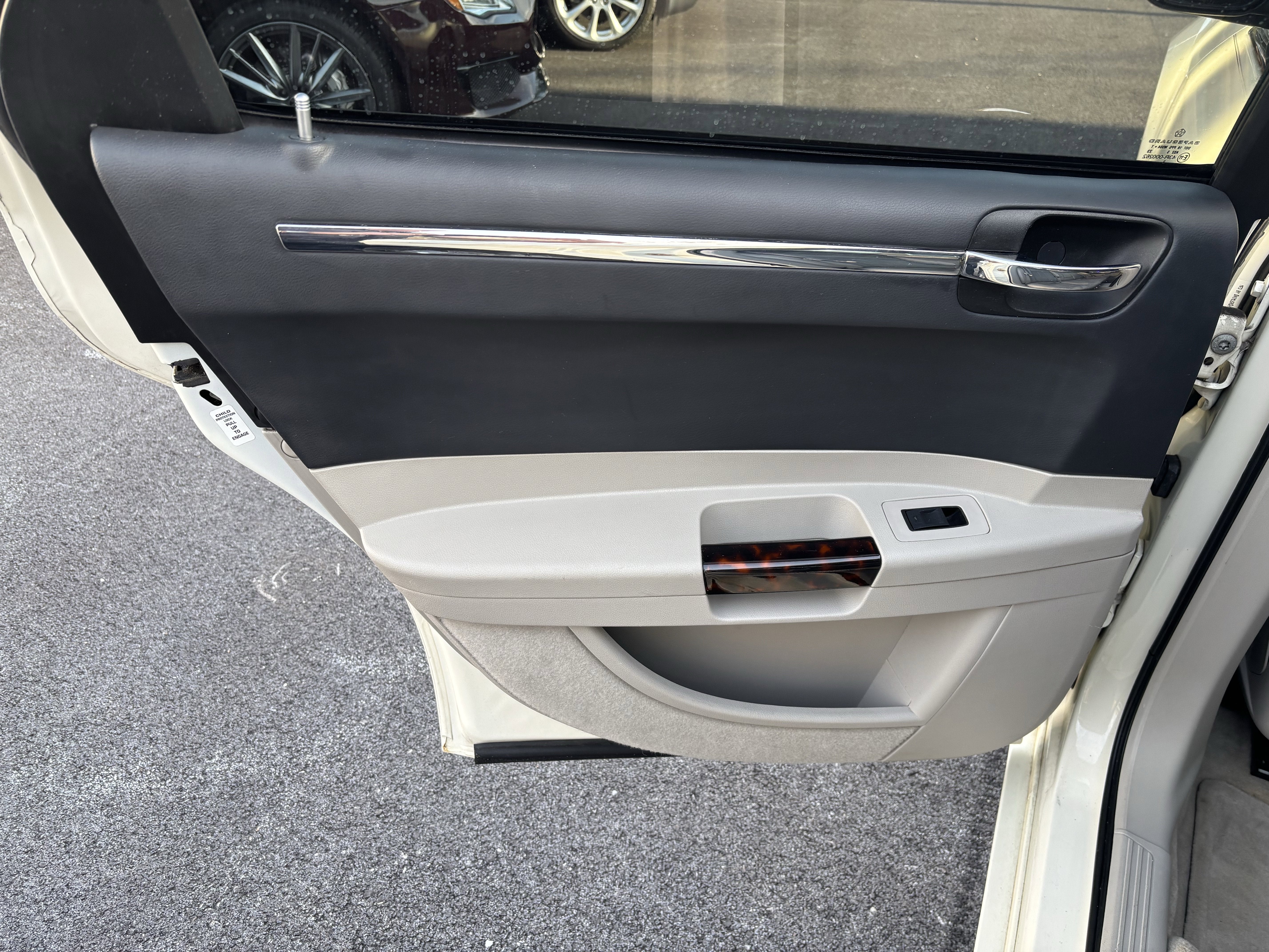 2005 Chrysler 300 300C