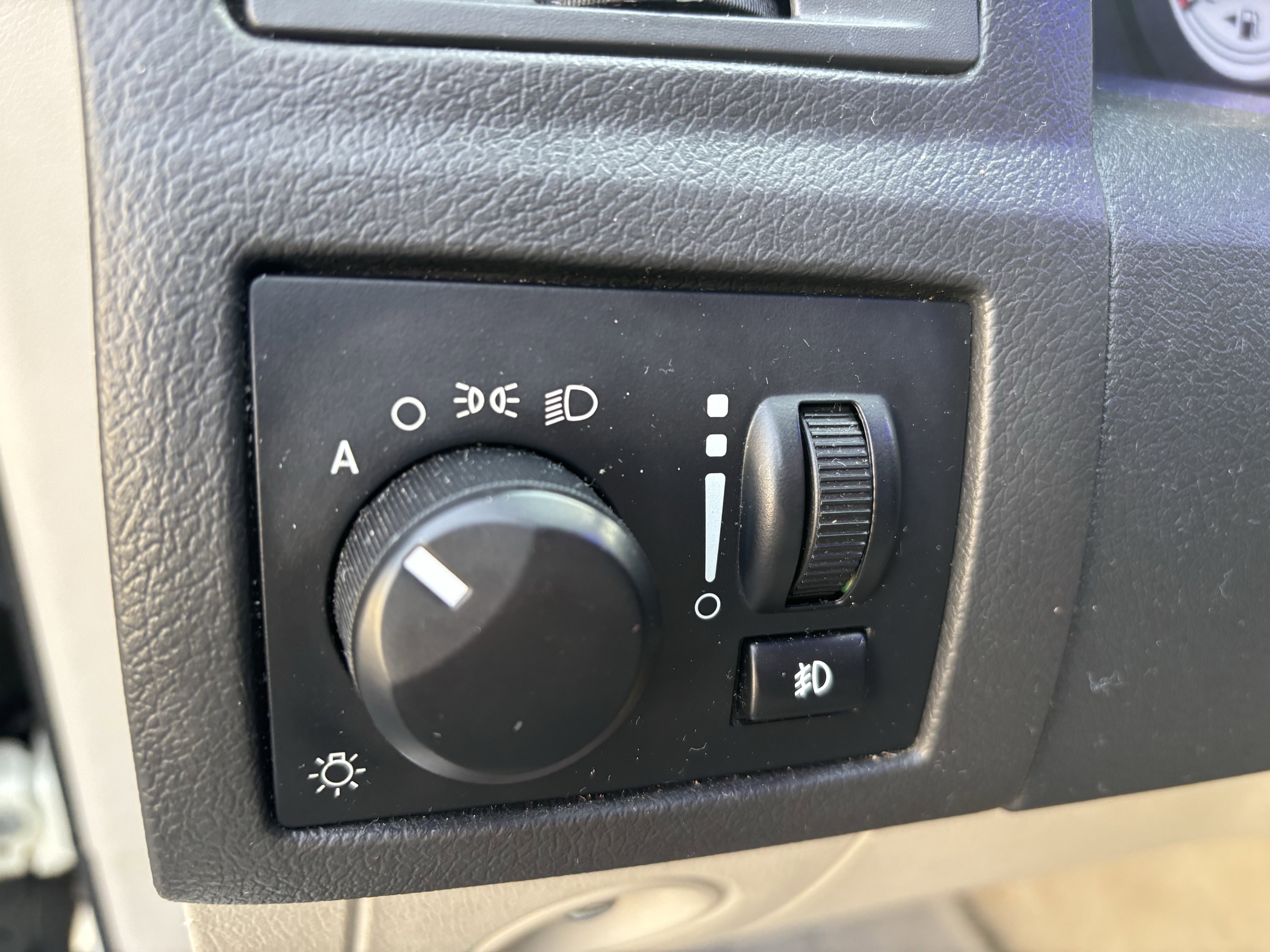 2005 Chrysler 300 300C