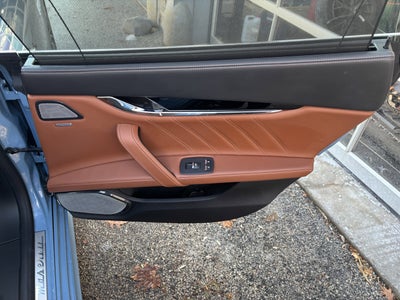 2022 Maserati Quattroporte Modena Q4