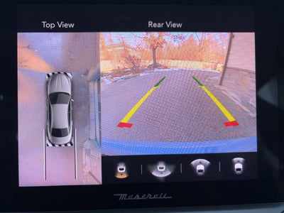 2022 Maserati Quattroporte Modena Q4