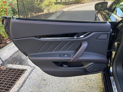 2022 Maserati Quattroporte Modena Q4