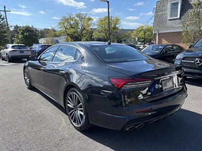 2022 Maserati Quattroporte Modena Q4