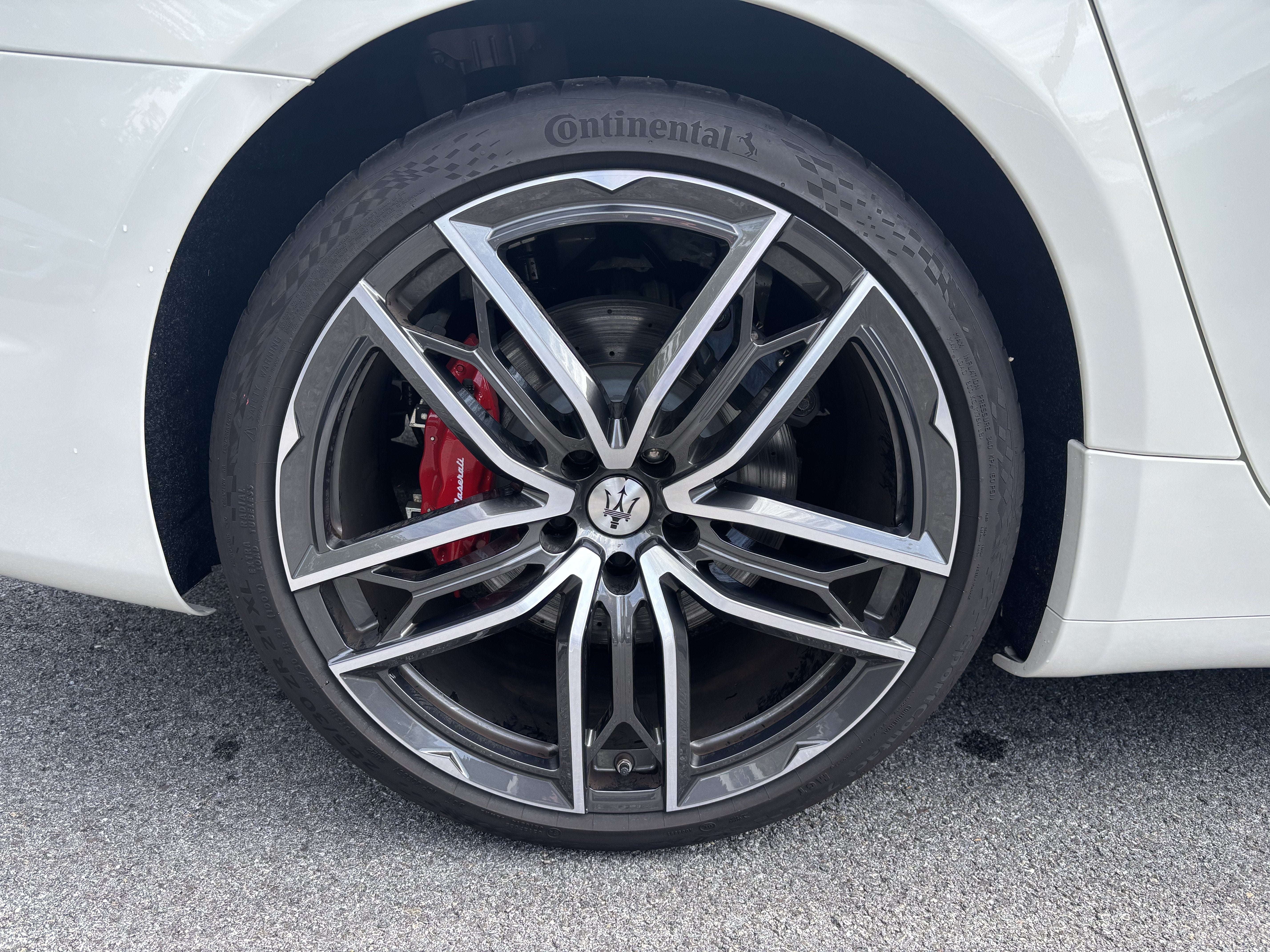 2024 Maserati Quattroporte Modena Ultima Q4