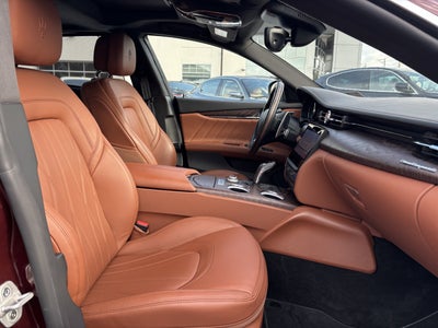 2022 Maserati Quattroporte Modena Q4