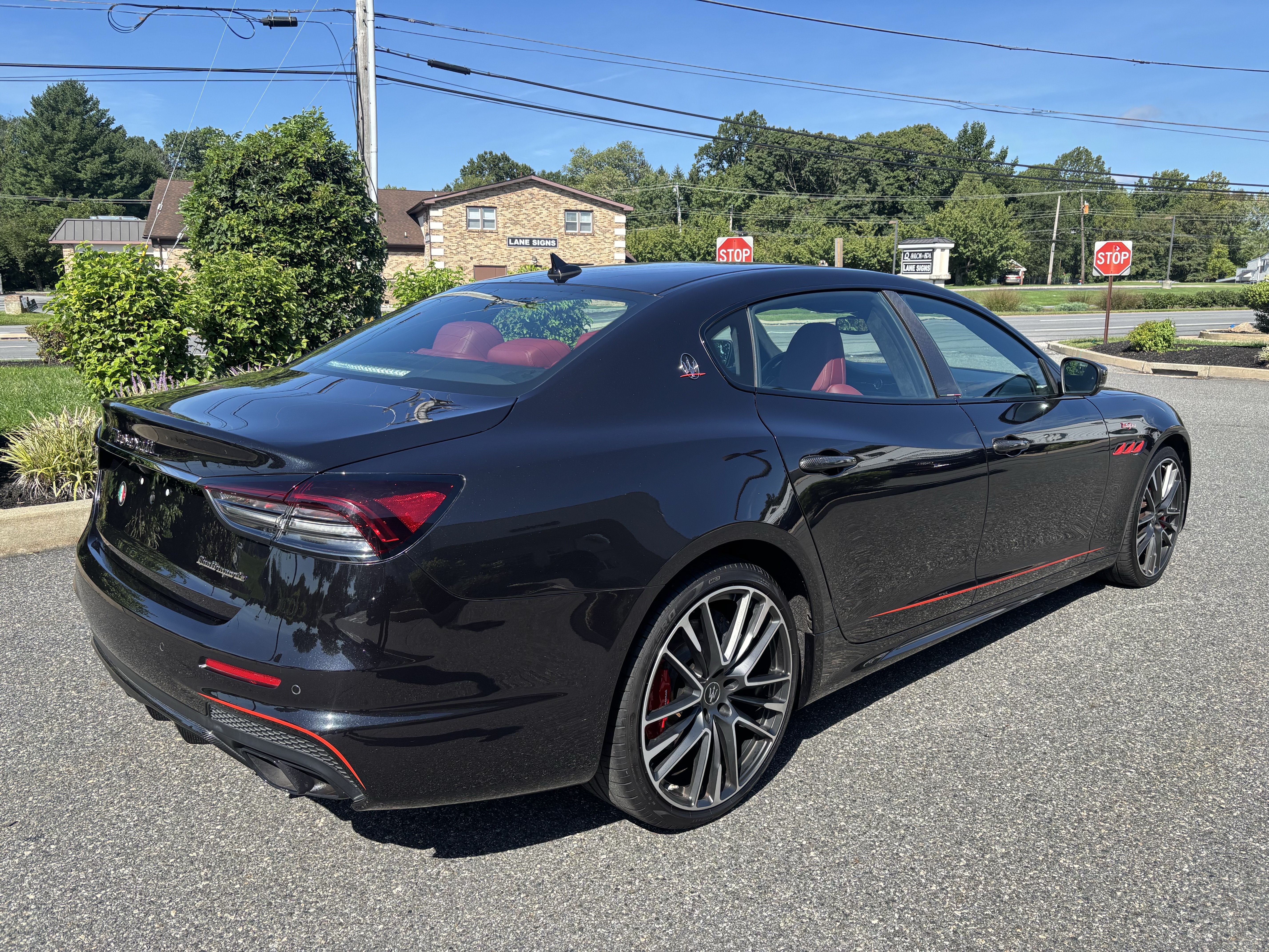 2021 Maserati Quattroporte Trofeo