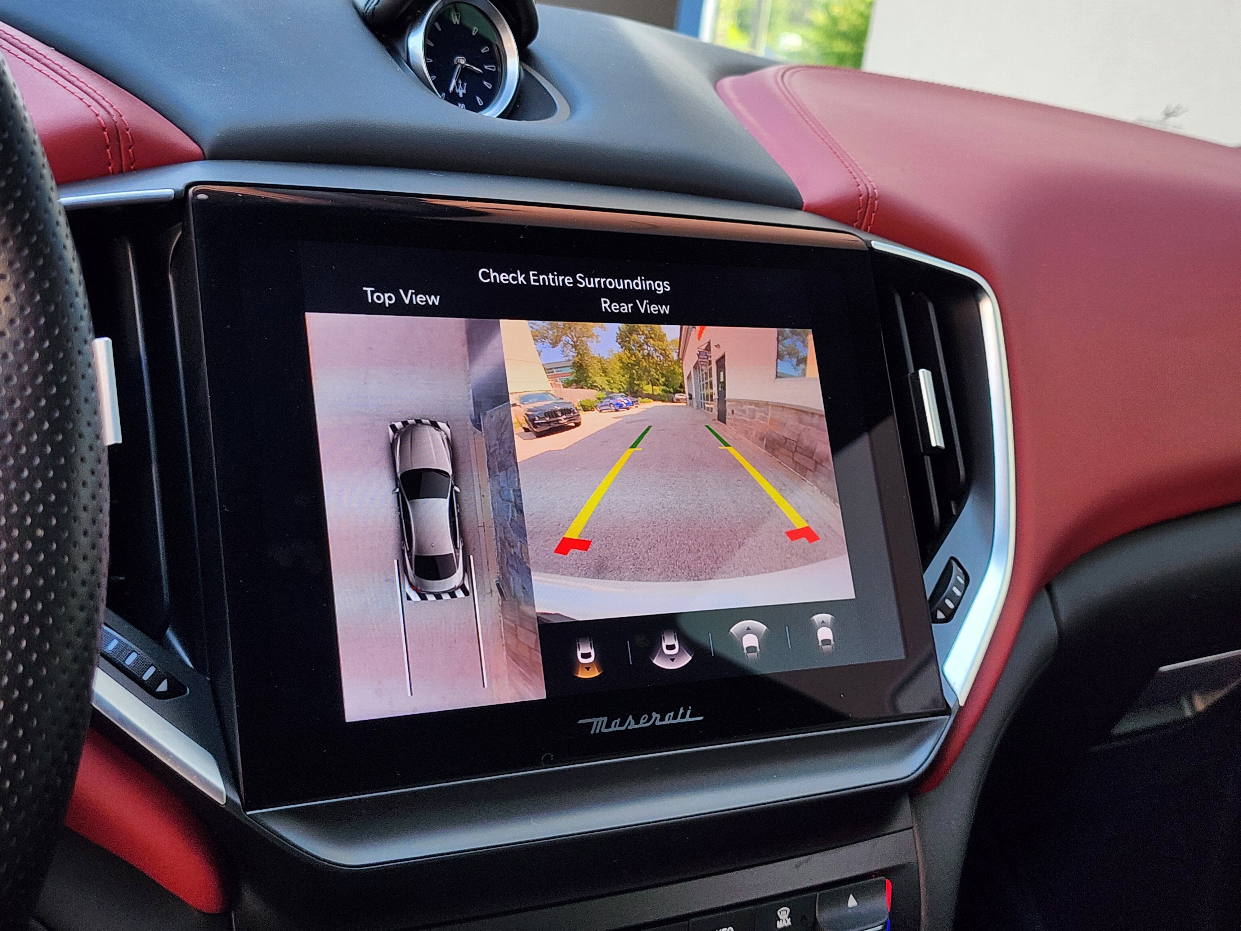 2022 Maserati Ghibli Modena Q4