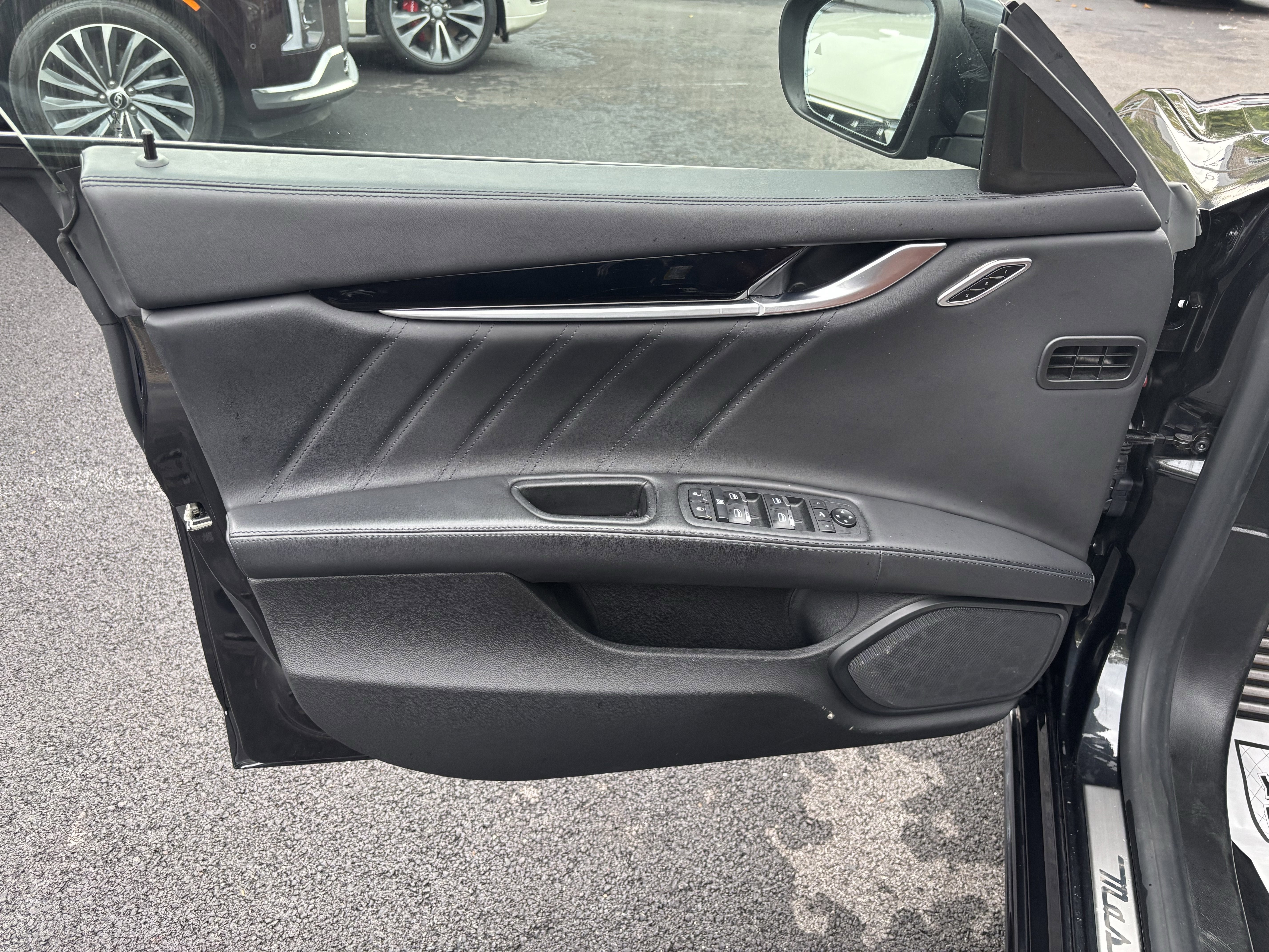 2022 Maserati Ghibli Modena Q4