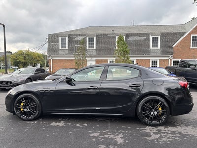 2022 Maserati Ghibli Modena Q4