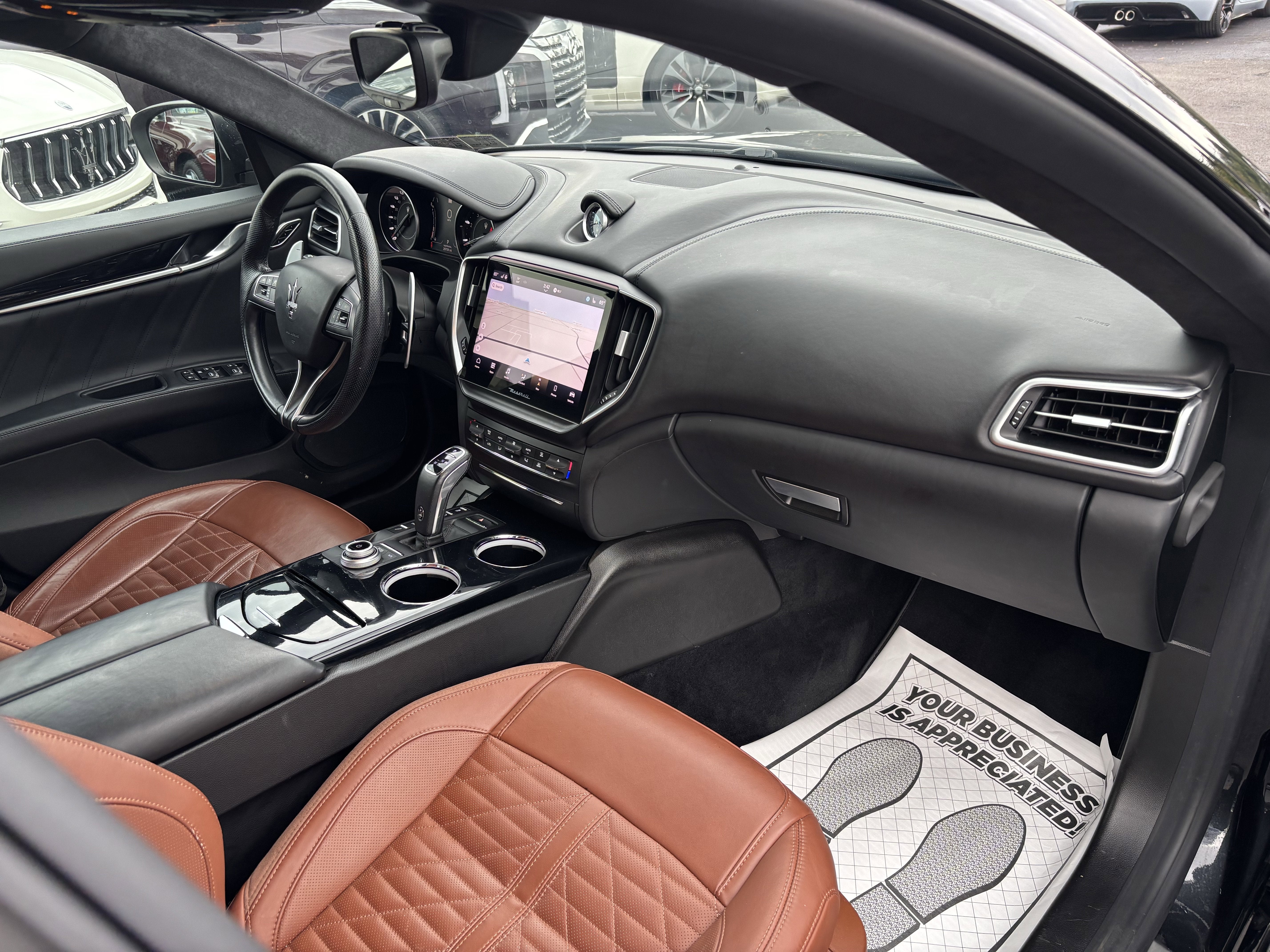 2022 Maserati Ghibli Modena Q4