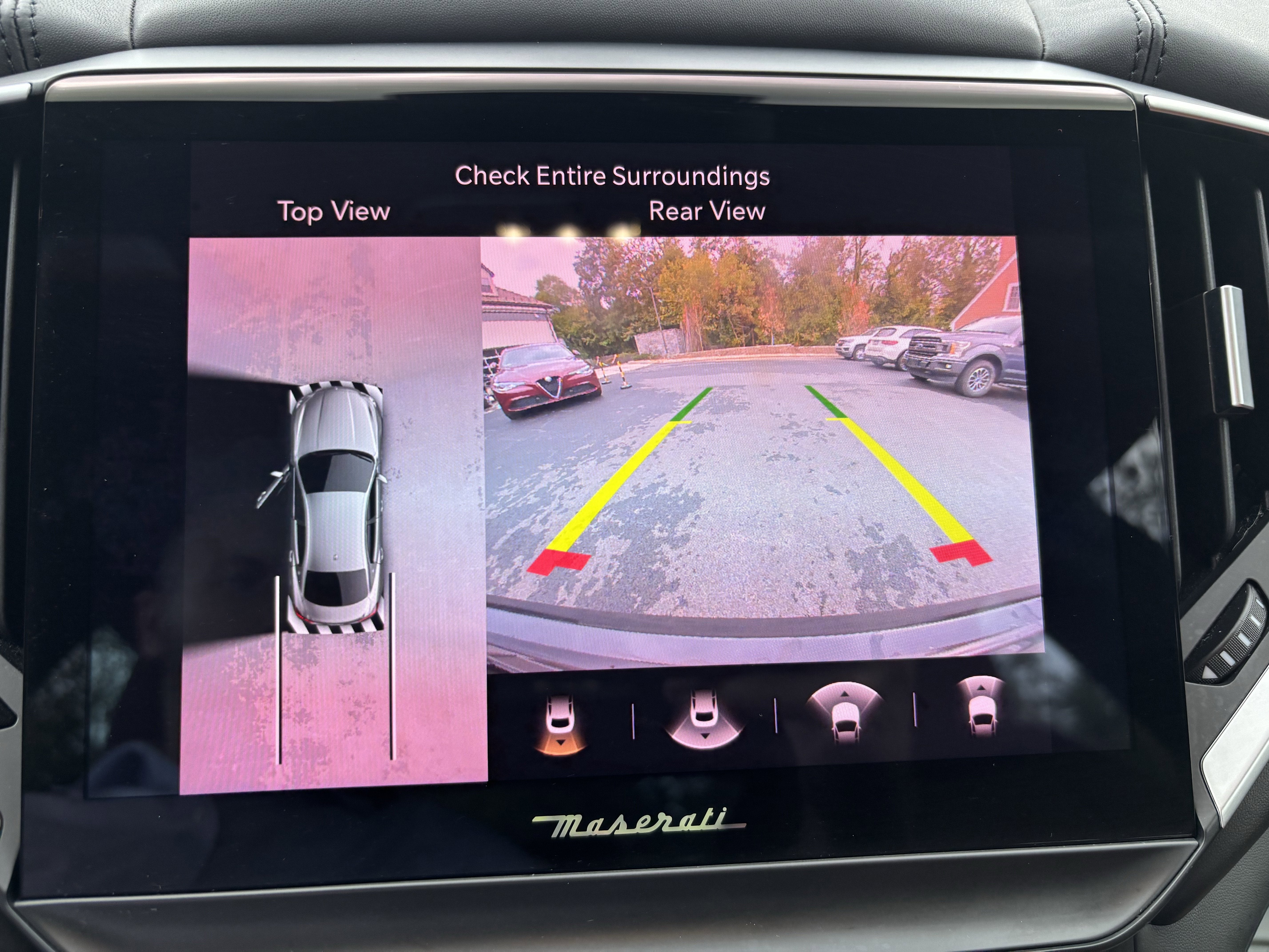 2022 Maserati Ghibli Modena Q4