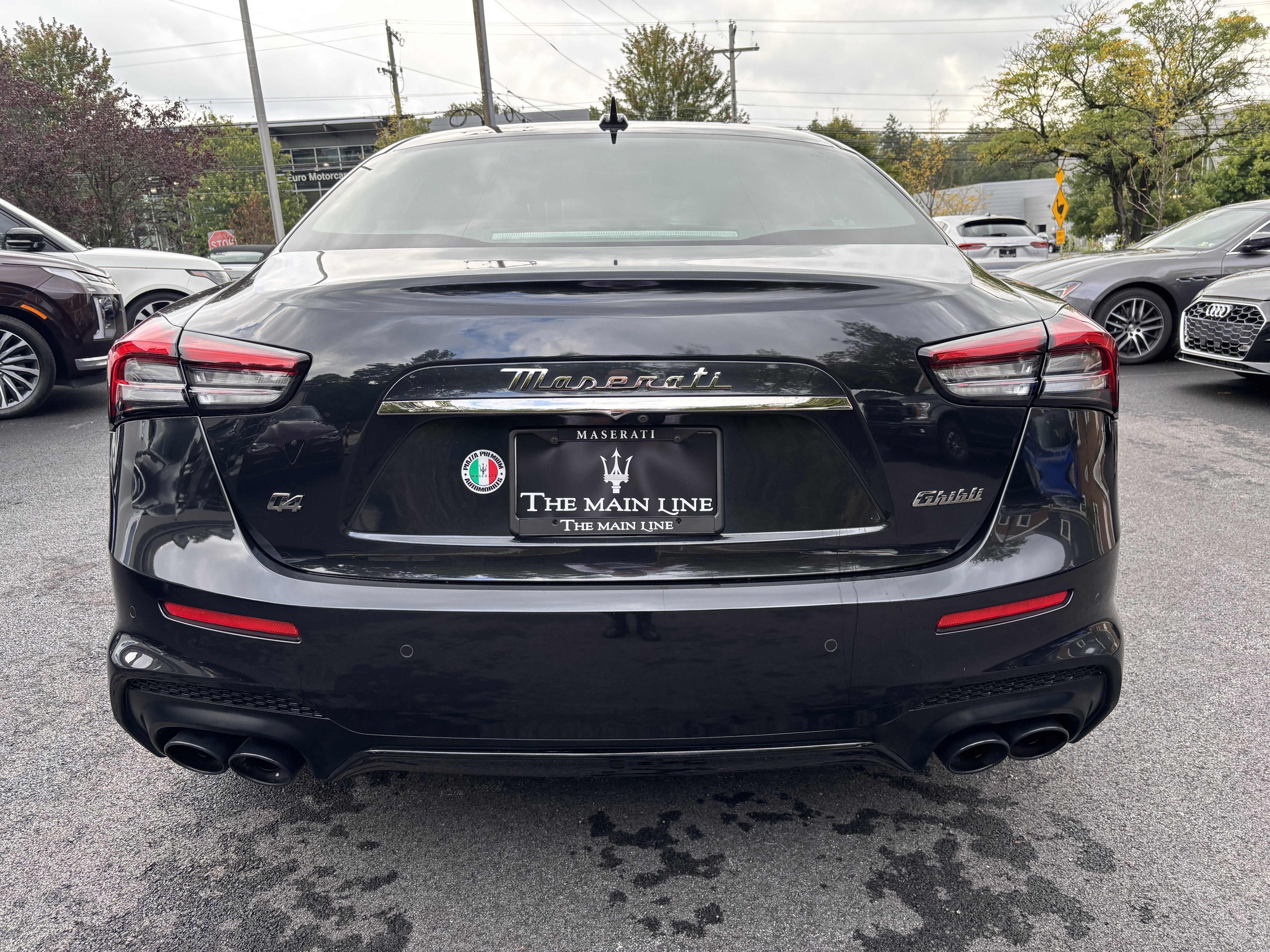 2022 Maserati Ghibli Modena Q4
