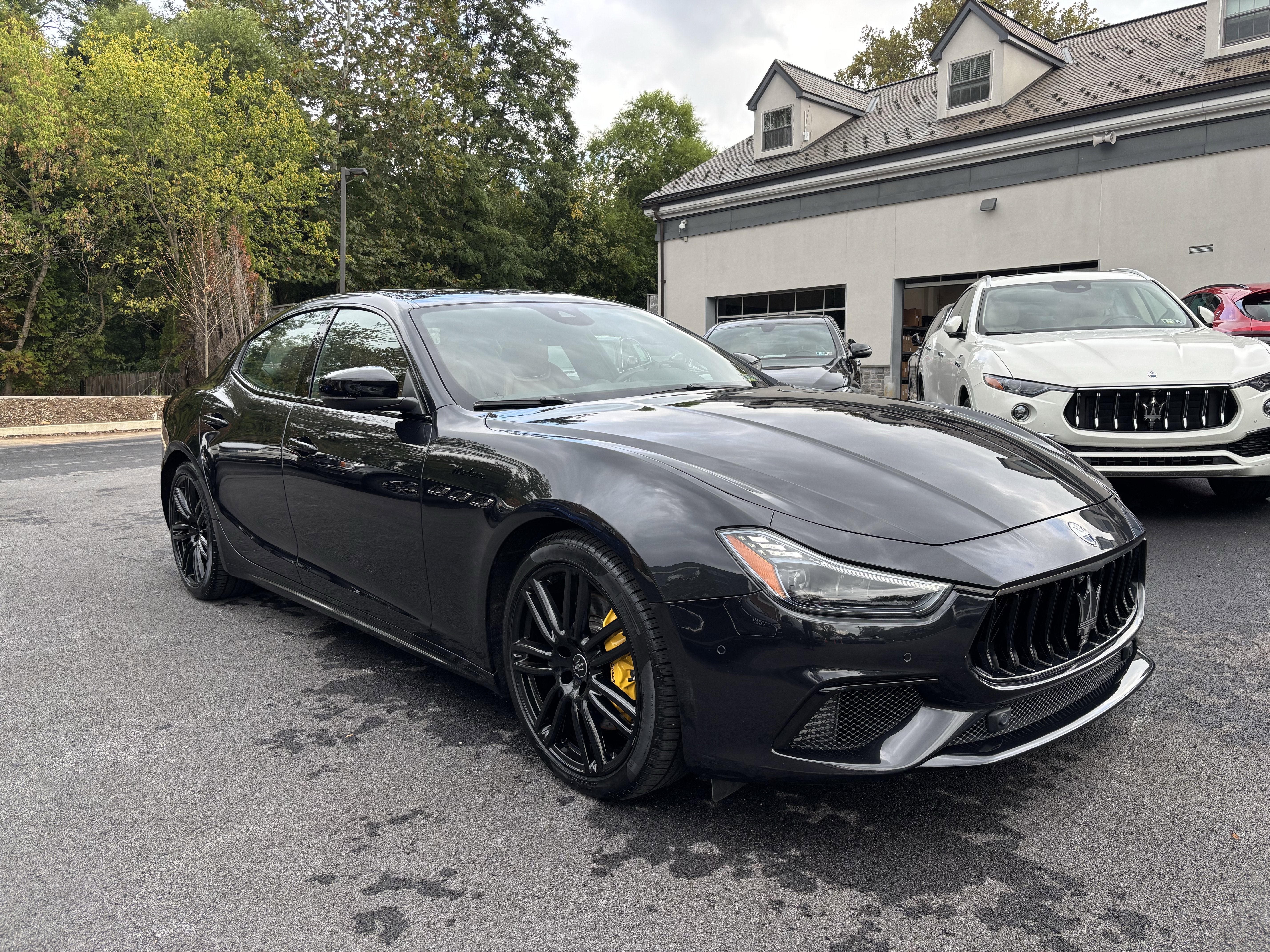 2022 Maserati Ghibli Modena Q4