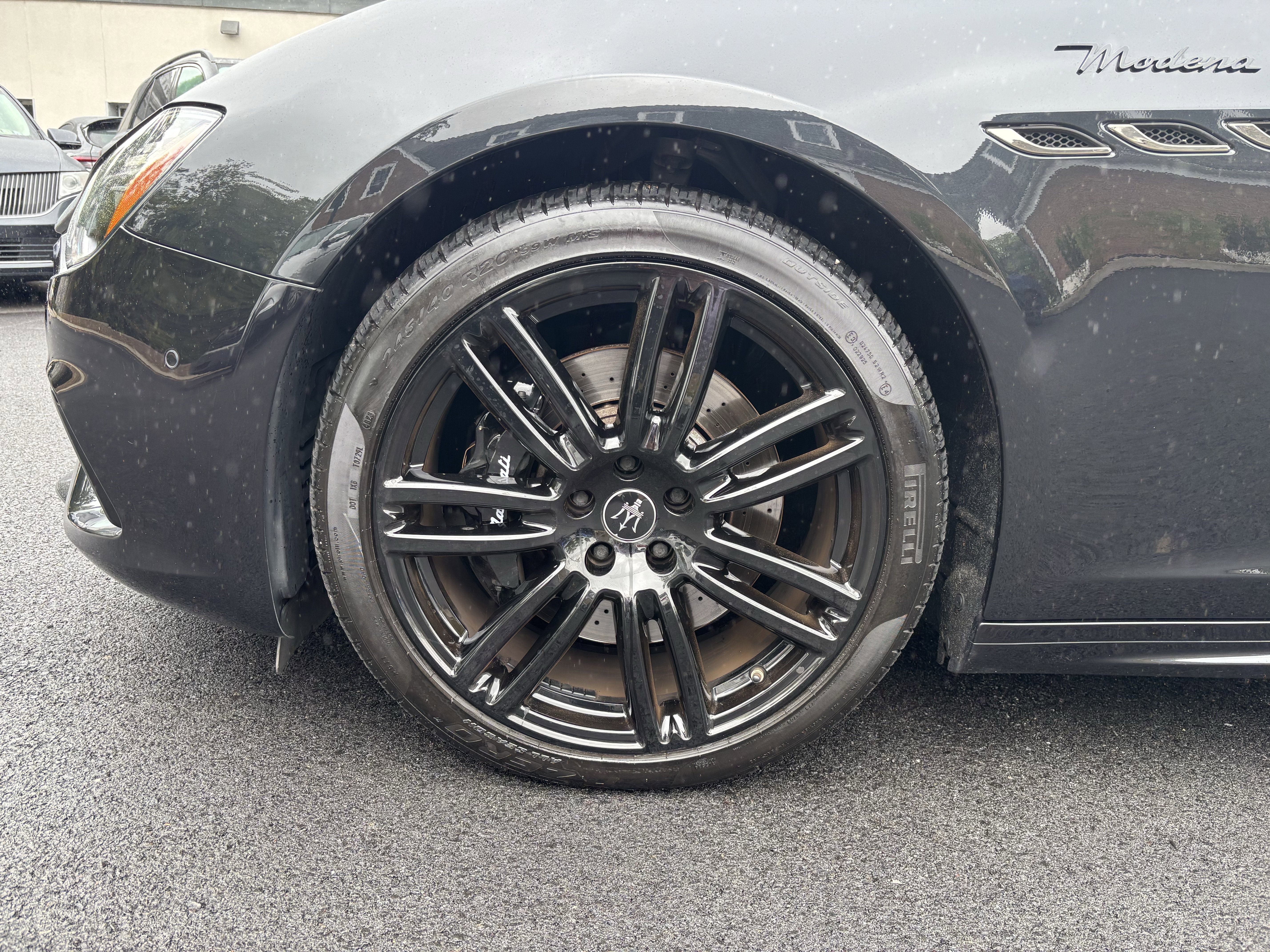 2022 Maserati Ghibli Modena Q4