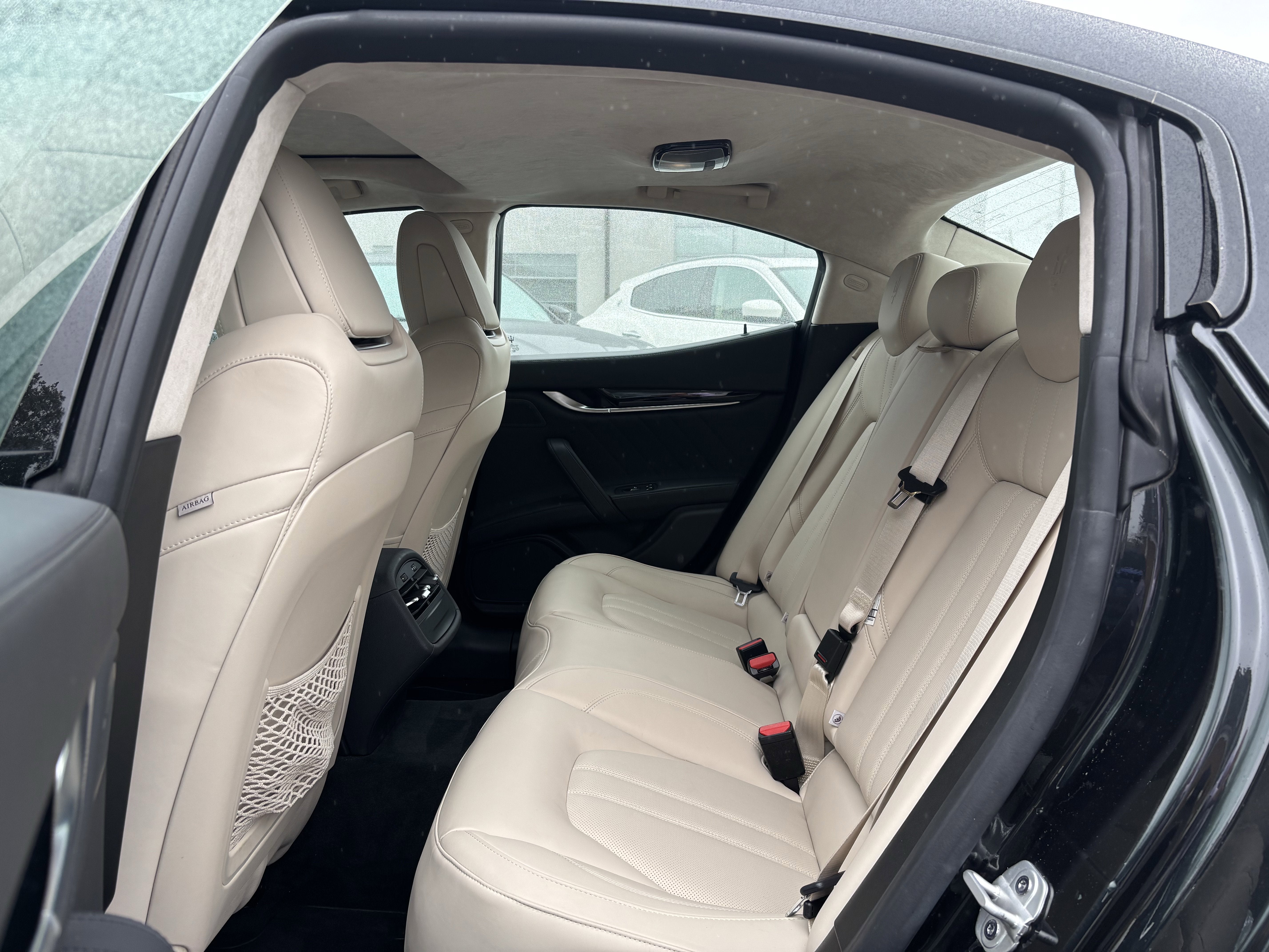 2022 Maserati Ghibli Modena Q4