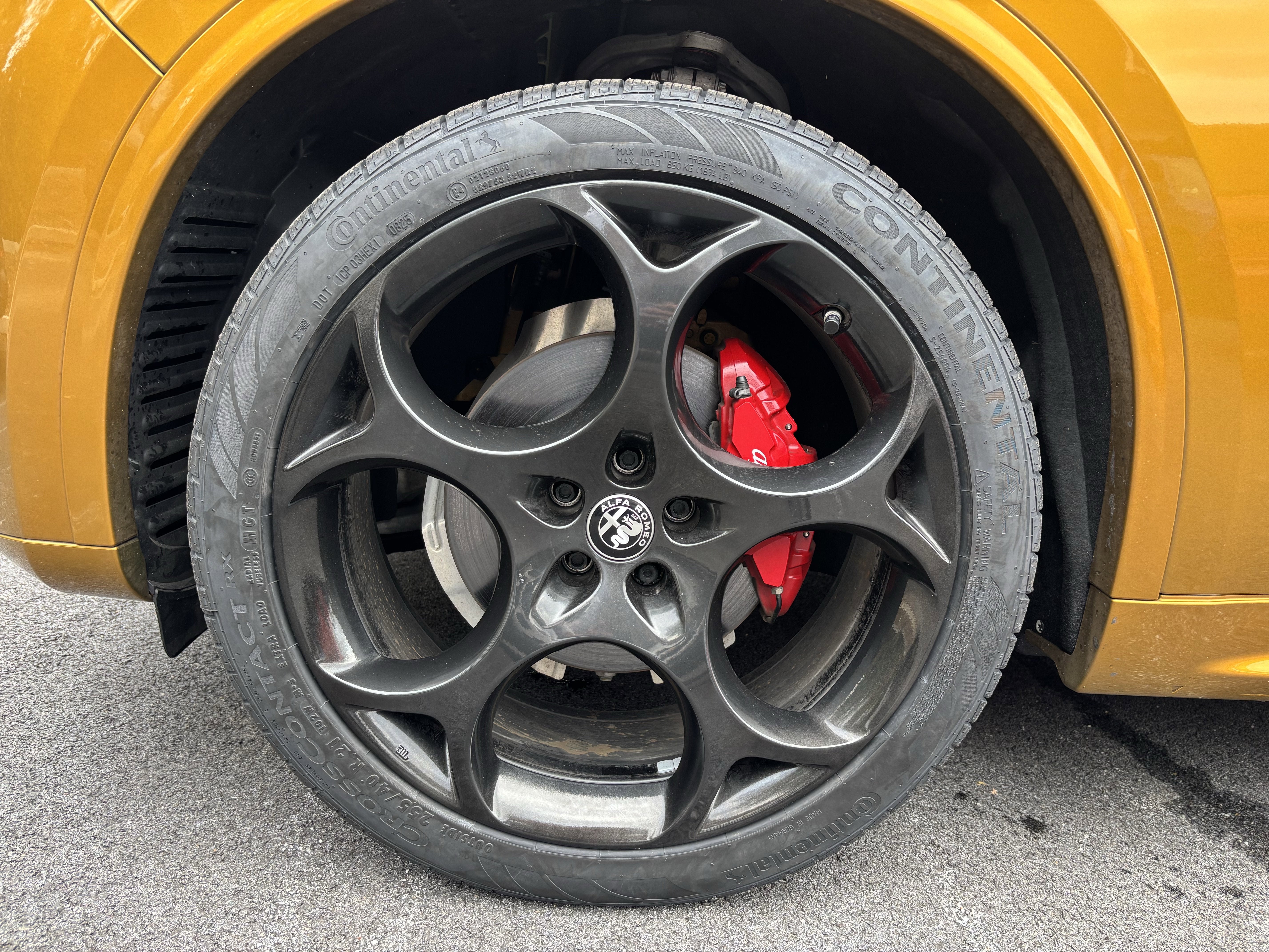 2022 Alfa Romeo Stelvio Veloce