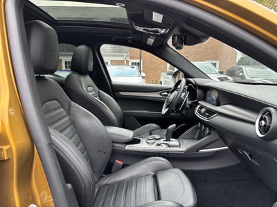 2022 Alfa Romeo Stelvio Veloce