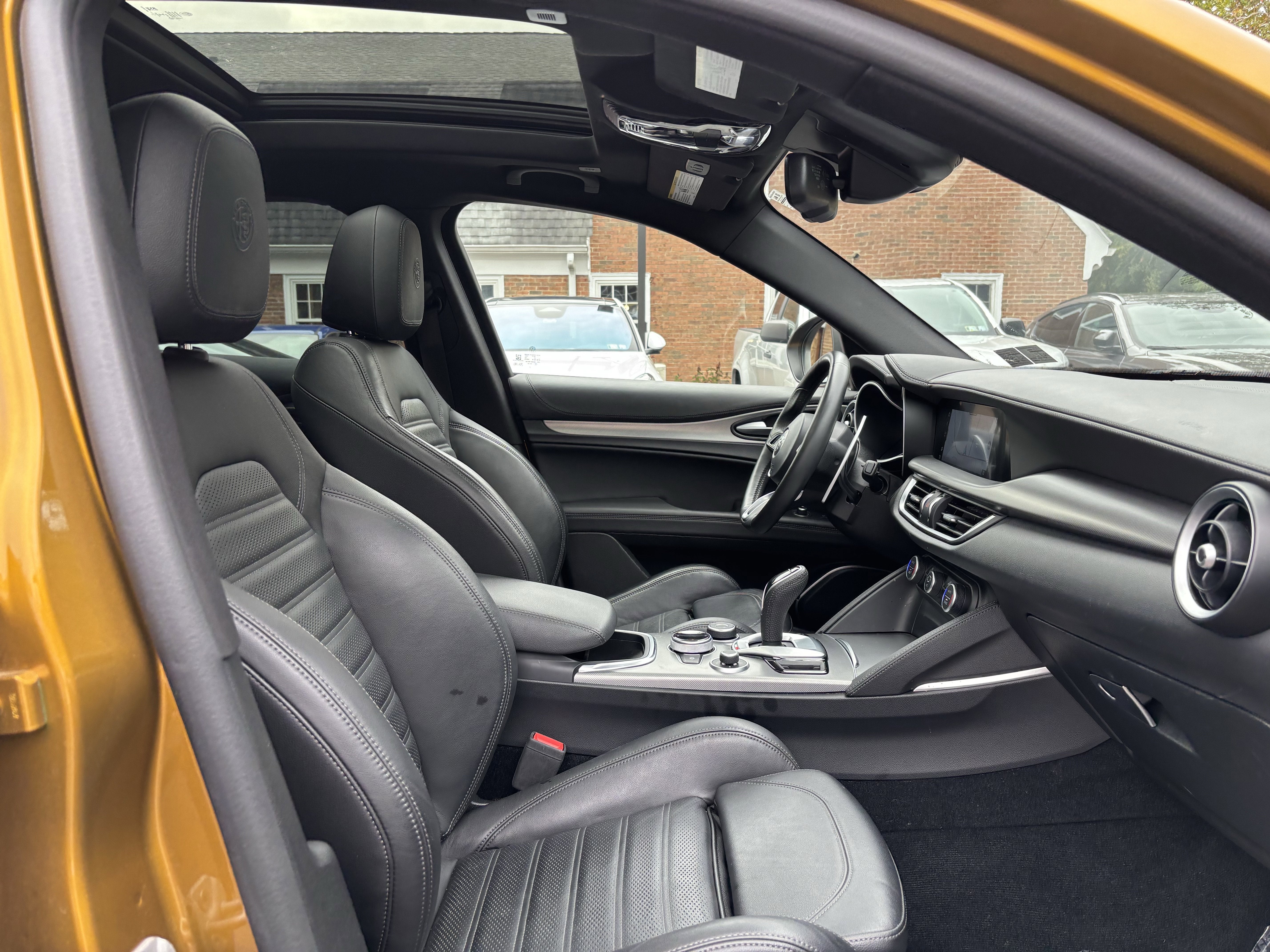 2022 Alfa Romeo Stelvio Veloce