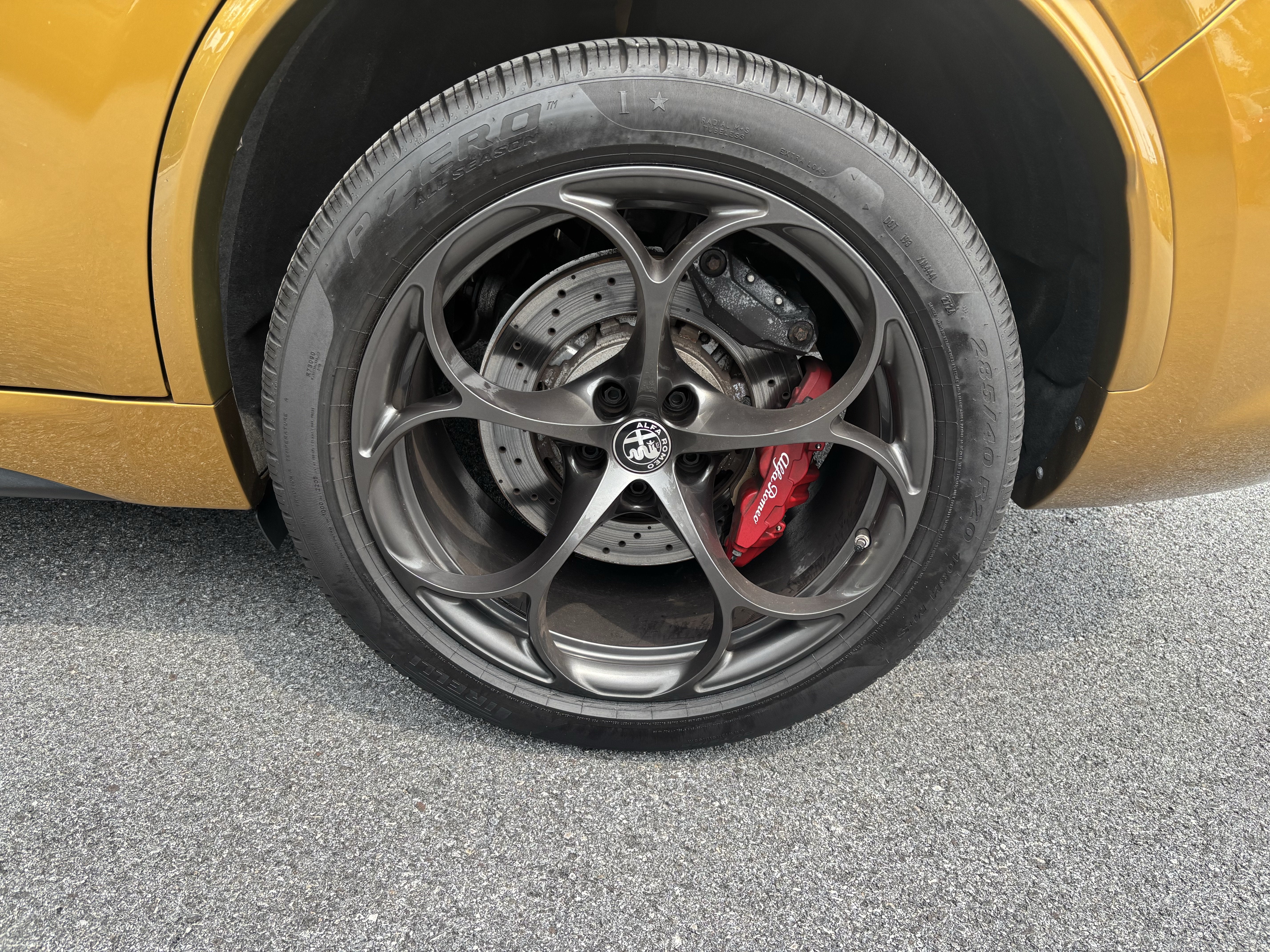 2022 Alfa Romeo Stelvio Quadrifoglio