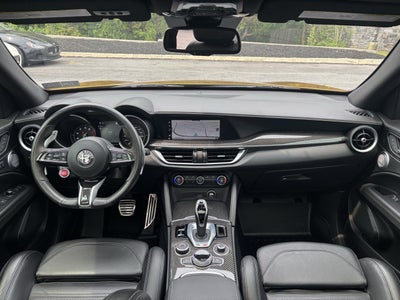 2022 Alfa Romeo Stelvio Quadrifoglio