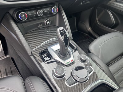 2022 Alfa Romeo Stelvio Quadrifoglio
