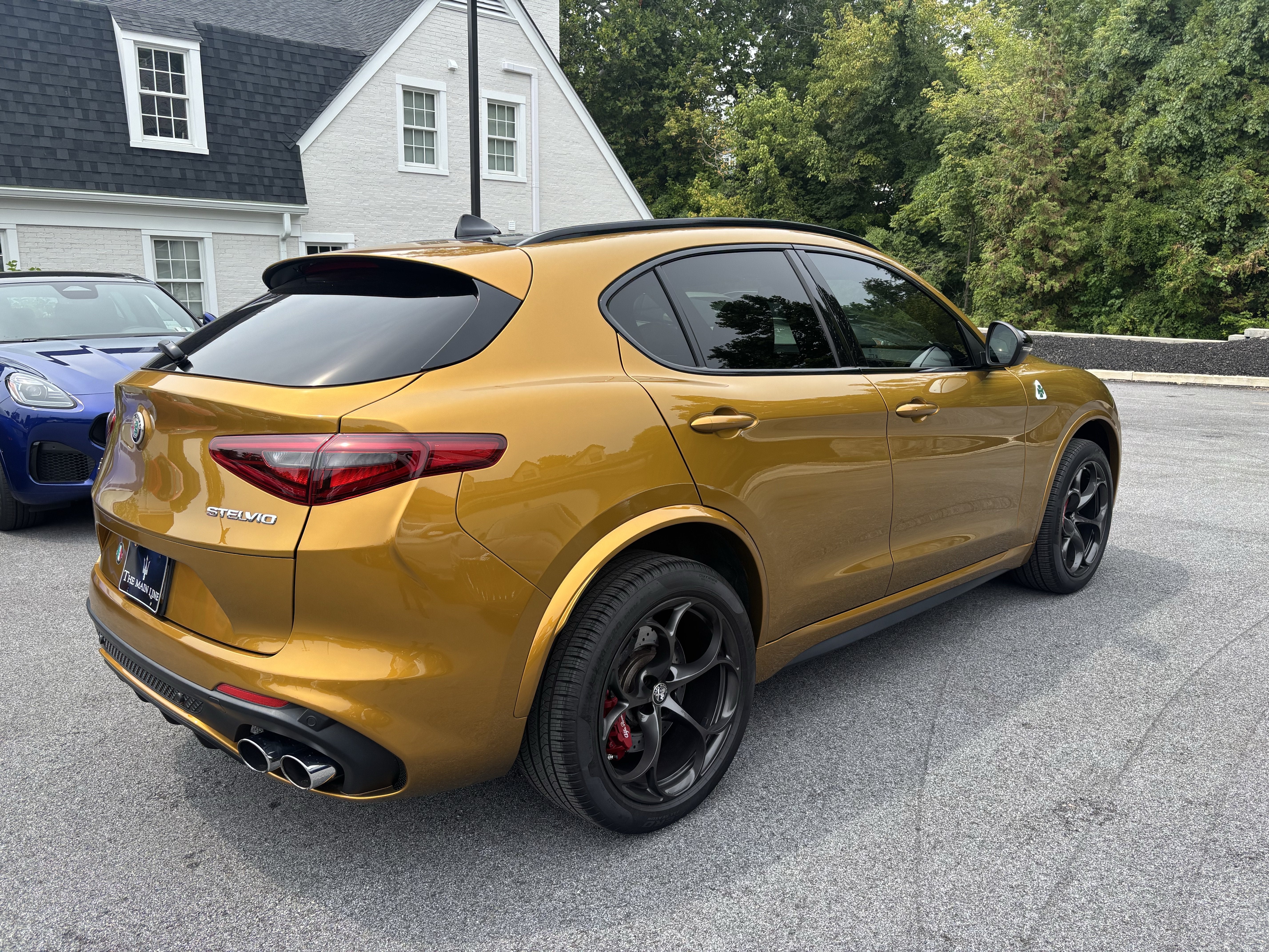 2022 Alfa Romeo Stelvio Quadrifoglio
