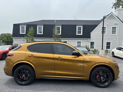 2022 Alfa Romeo Stelvio Quadrifoglio