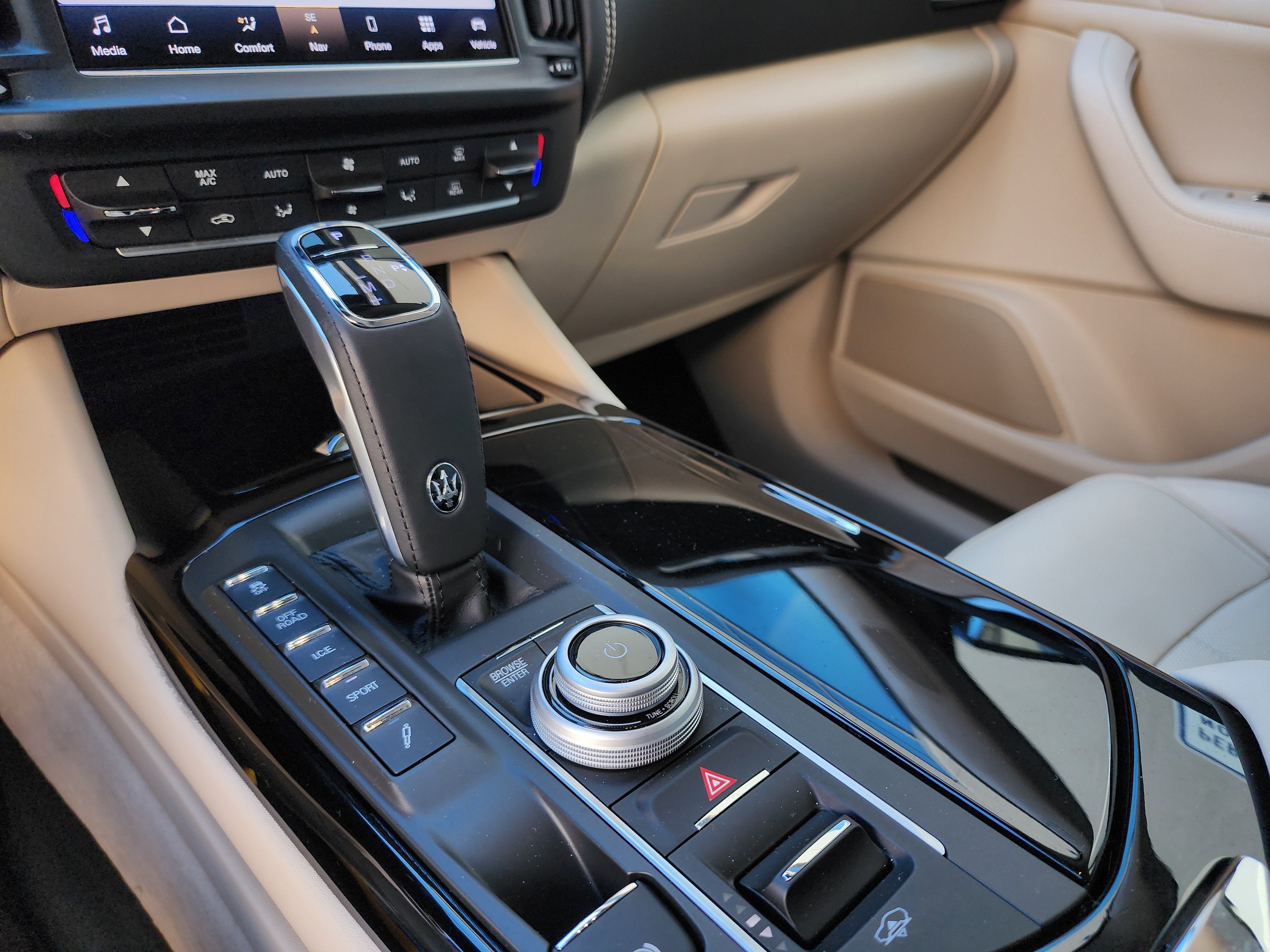 2022 Maserati Levante Modena