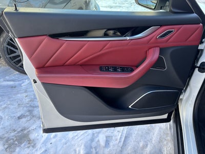 2022 Maserati Levante Modena